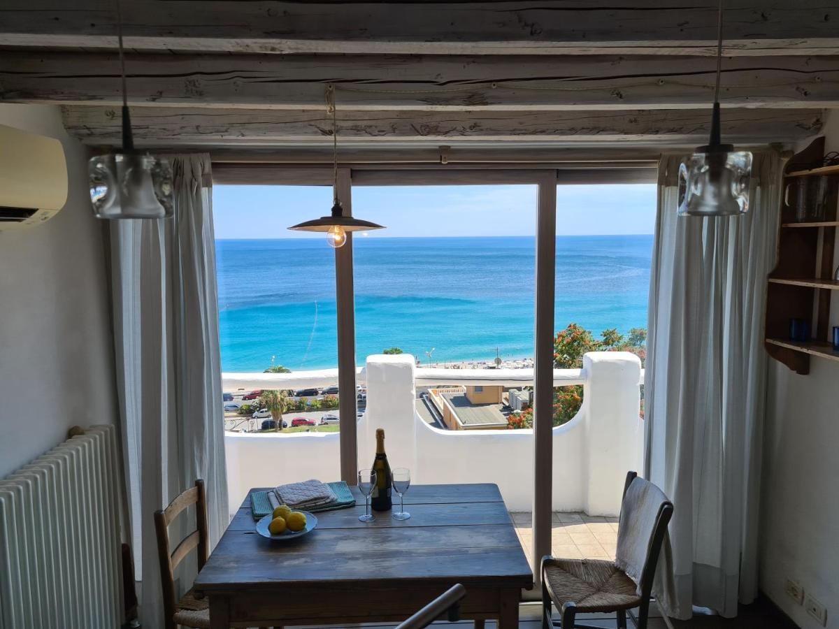 Soqquadro Art&Relax - Spotorno Apartment Luaran gambar