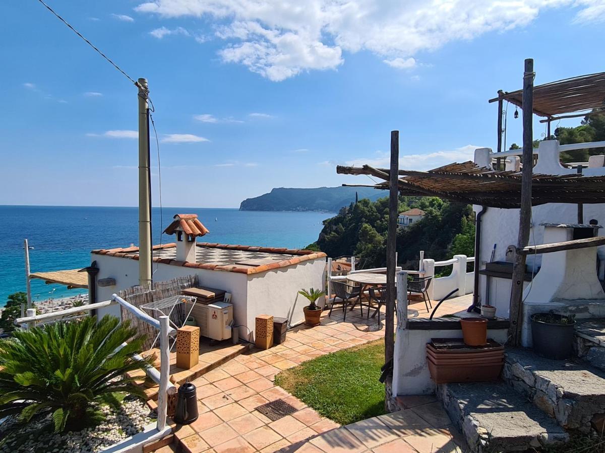 Soqquadro Art&Relax - Spotorno Apartment Luaran gambar
