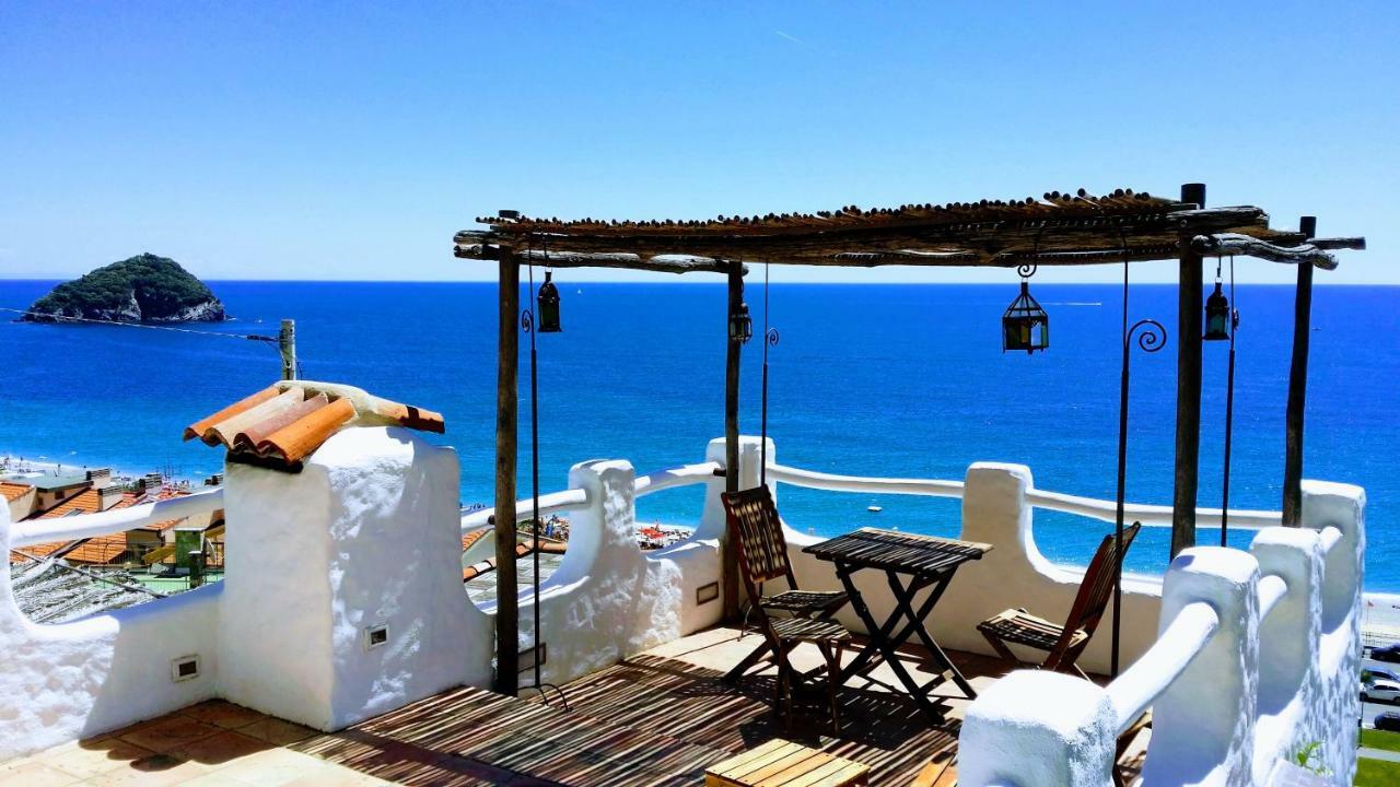 Soqquadro Art&Relax - Spotorno Apartment Luaran gambar