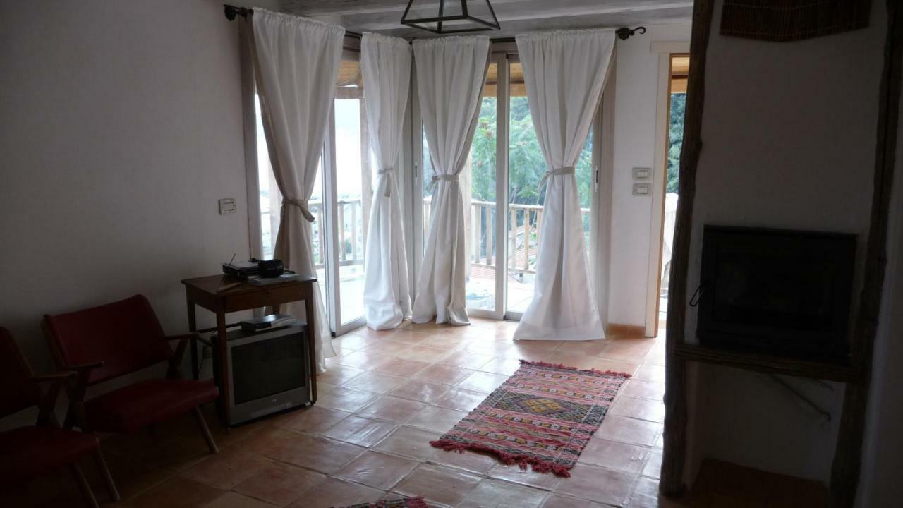Soqquadro Art&Relax - Spotorno Apartment Luaran gambar