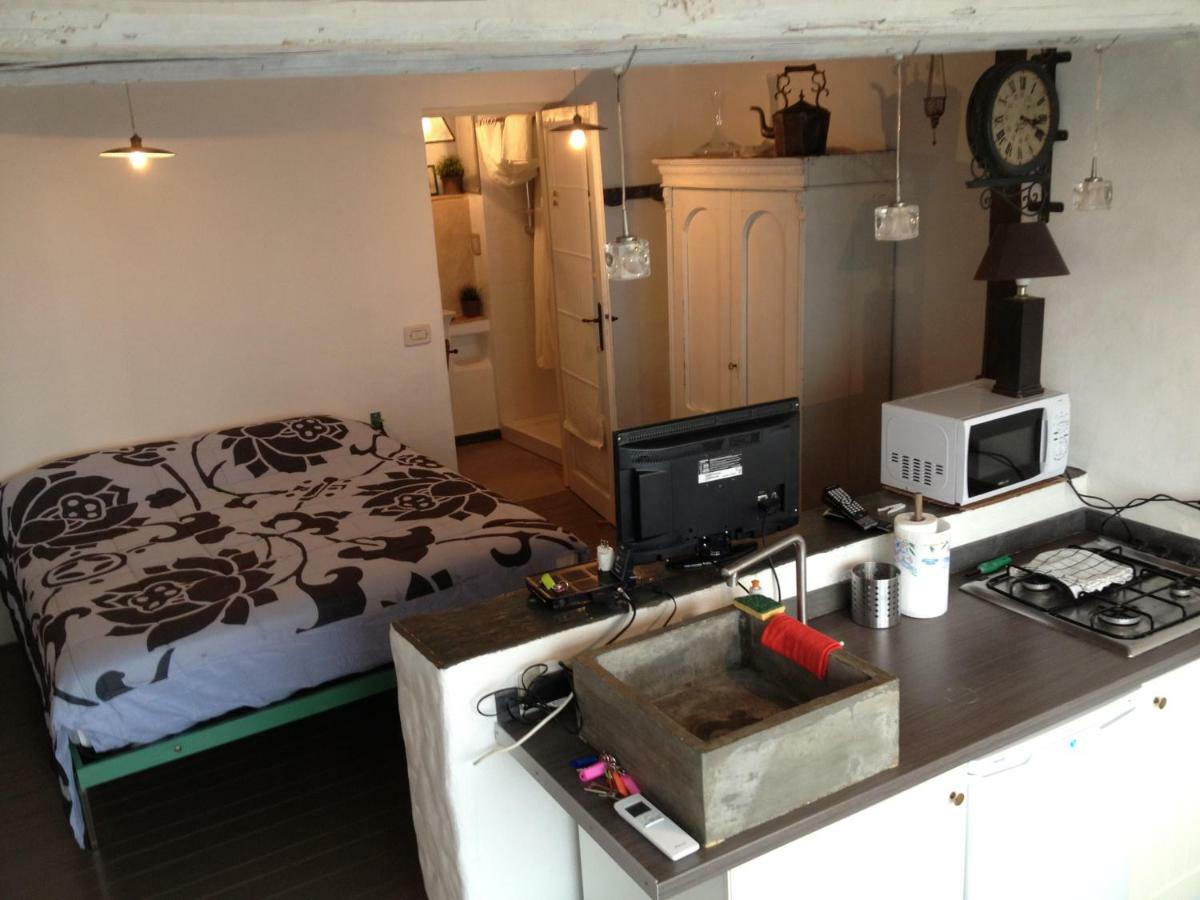 Soqquadro Art&Relax - Spotorno Apartment Luaran gambar