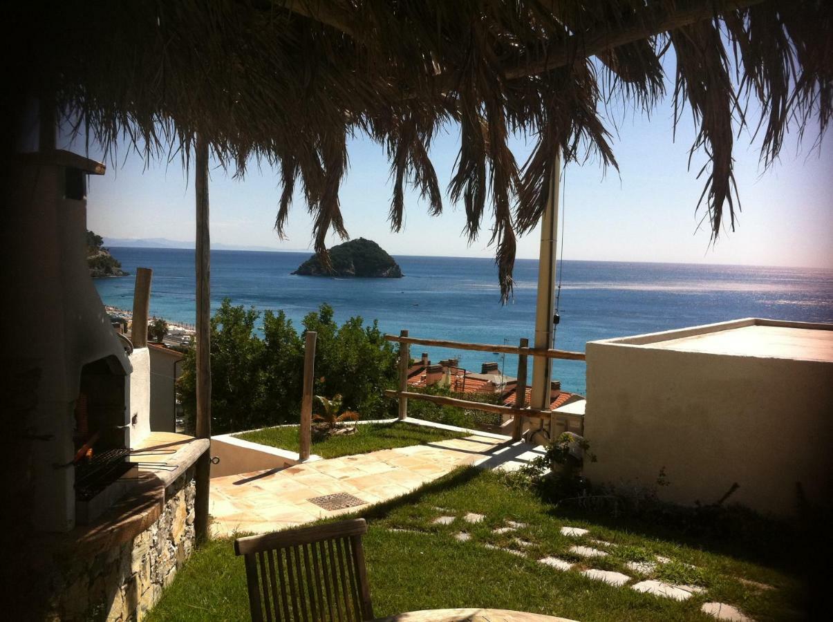 Soqquadro Art&Relax - Spotorno Apartment Luaran gambar